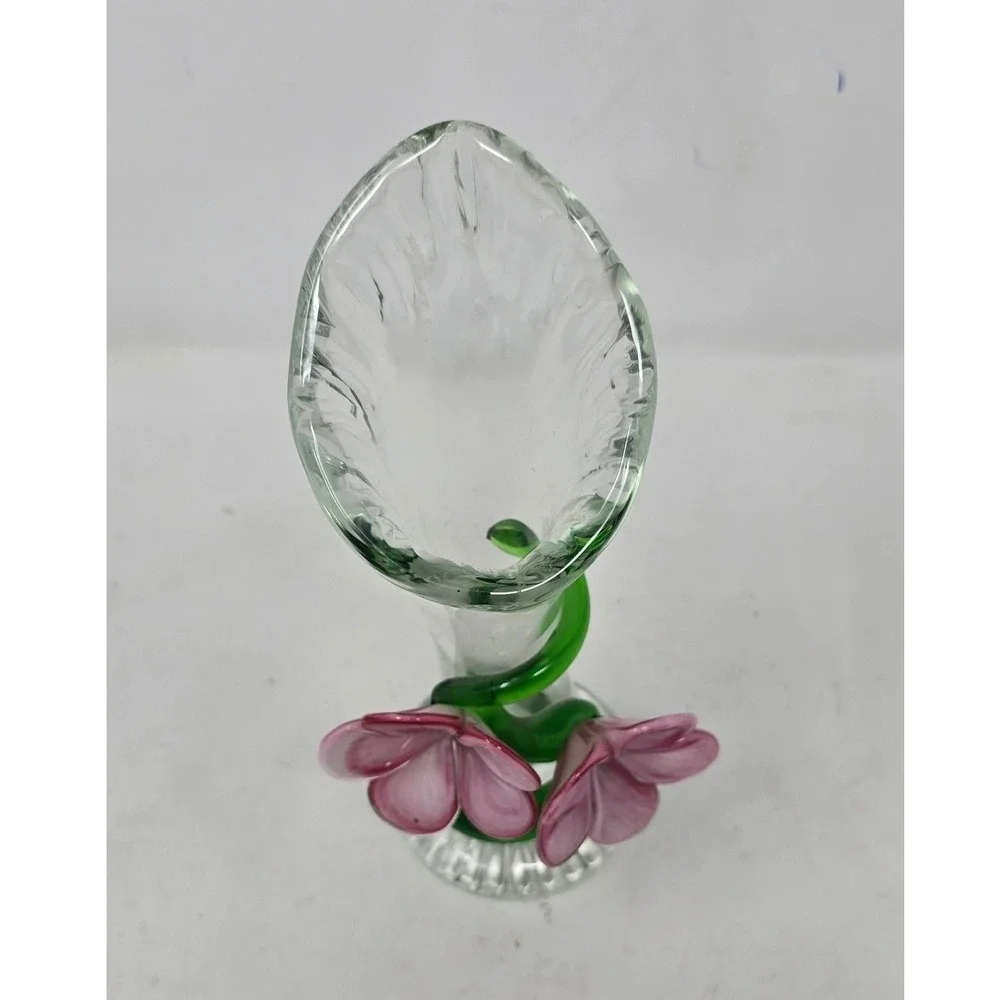 Vtg hand blown art glass bud vase pink flowers green vine fluted rim botanical